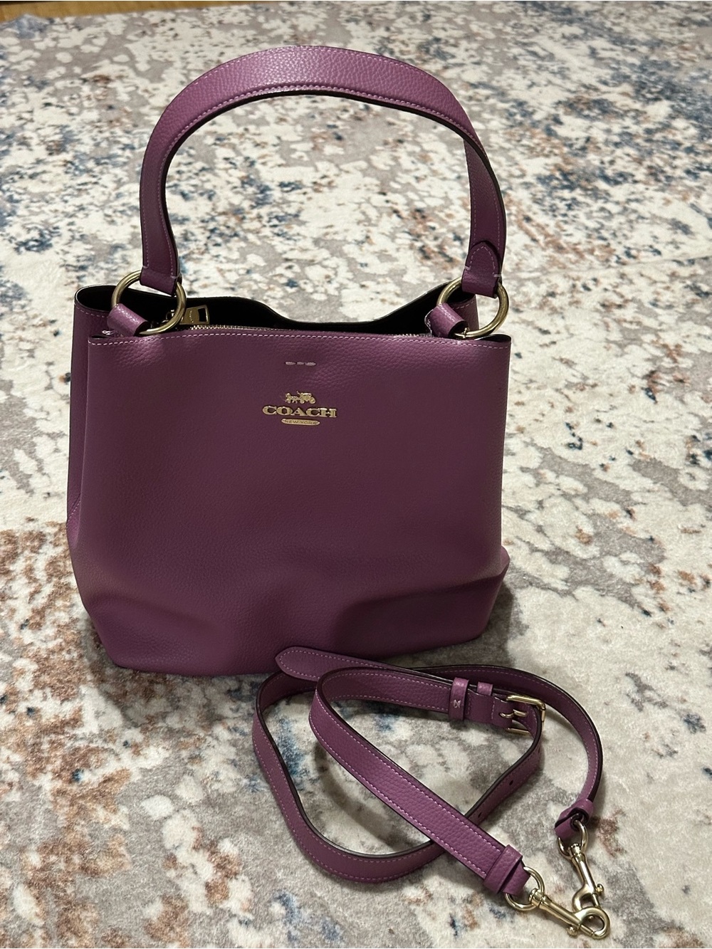 Coach Purple Pebbled Leather Bucket Shoulder Bag with Gold Hardware - Picture 5 of 7